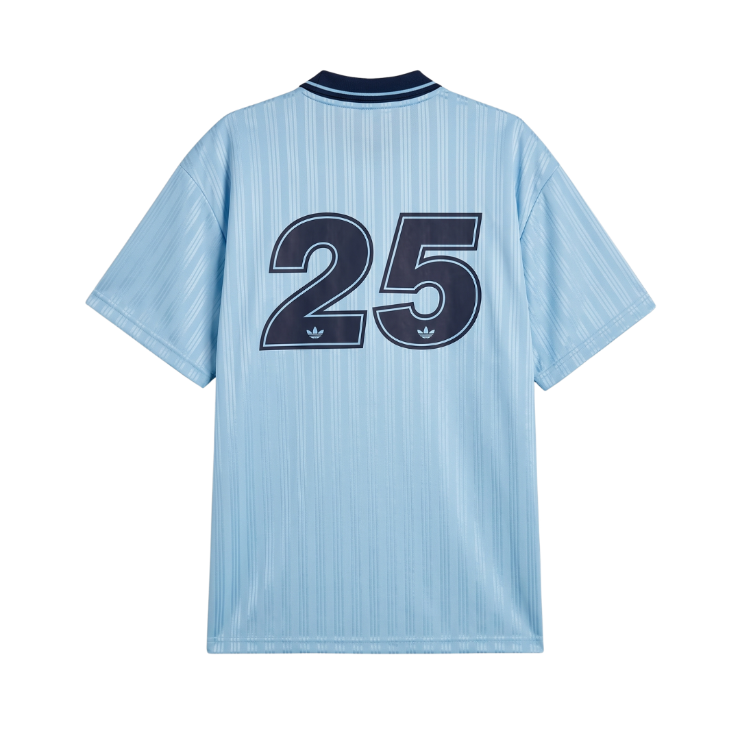 Playera Oasis x Adidas Live '25 Celeste - vista trasera